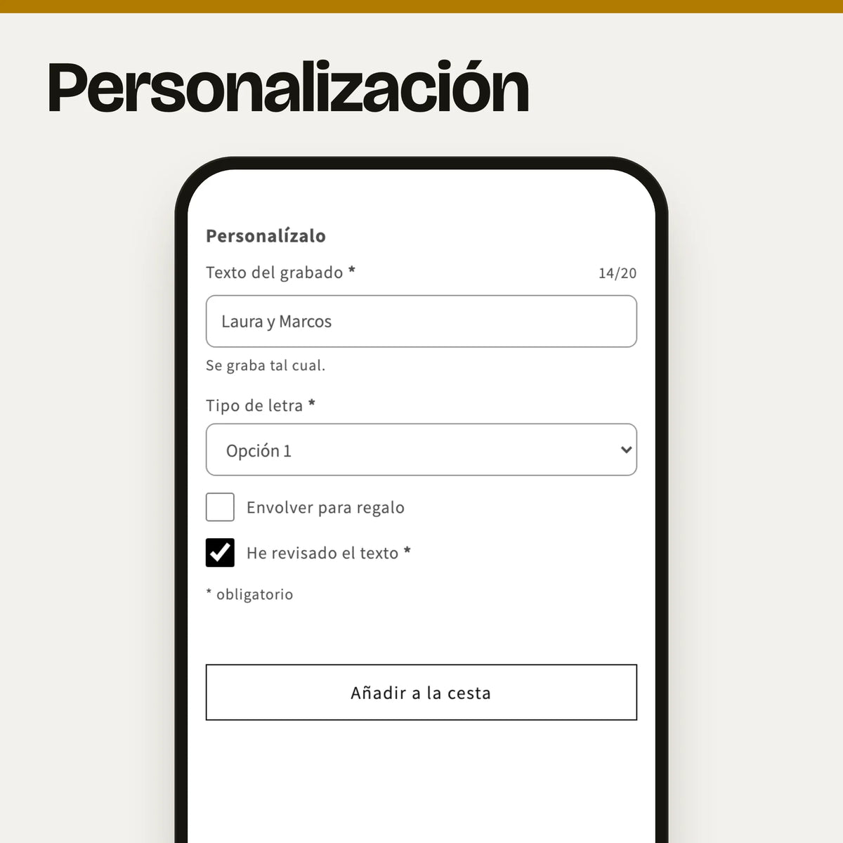Sección de personalización del producto en un móvil: captura real en el tema Dawn de los campos encima del botón de compra del tema: el texto del grabado con su contador (14/20), una lista de tipo de letra y las casillas «Envolver para regalo» y «He revisado el texto», con datos de ejemplo.
